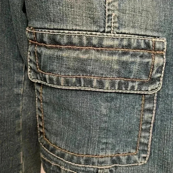 Denim Jacket 2 Button  Blazer Blue Size 11 Stretch Mid Wash - Picture 5 of 6